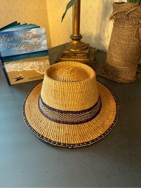 HANDMADE West African short brim BOLGA NATURAL straw sun hat. Elephant grass wv.